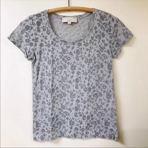 LOFT gray floral t-shirt size Small petite